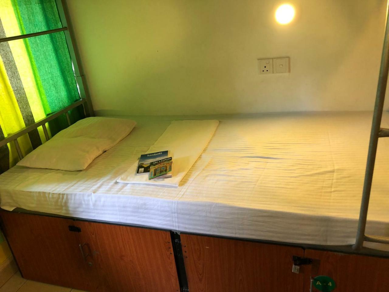 Hostel Republic At Galle Face Colombo Ngoại thất bức ảnh